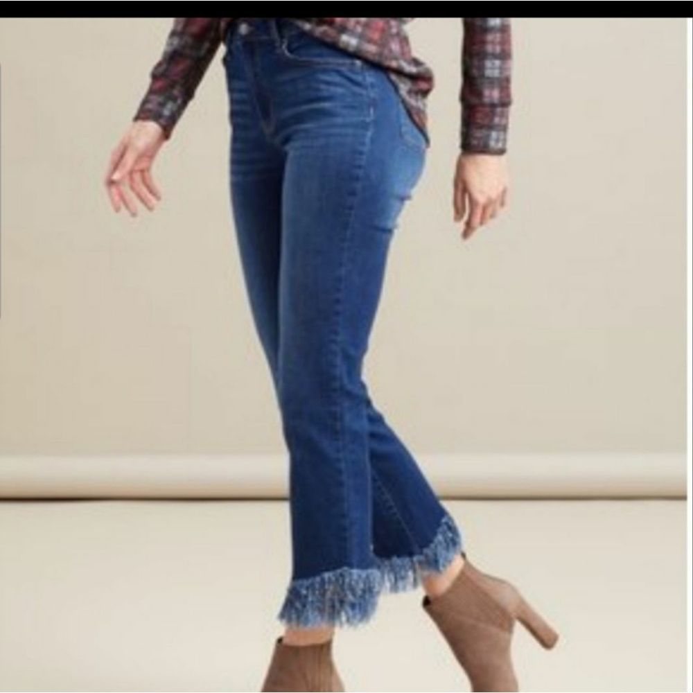 Ankle Cropped Fringe Hem Women's Blue Jeans